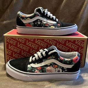 Floral Vans lace sneakers women’s 6.5
